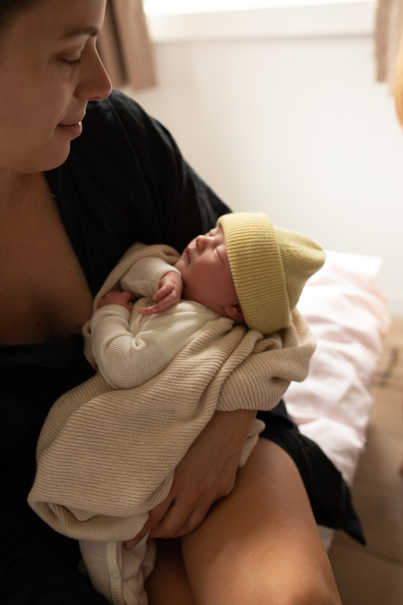 Newborn Beanie Fonzie Light Yellow