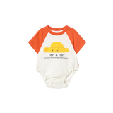 TINY HAT GRAPHIC BODY *off-white*